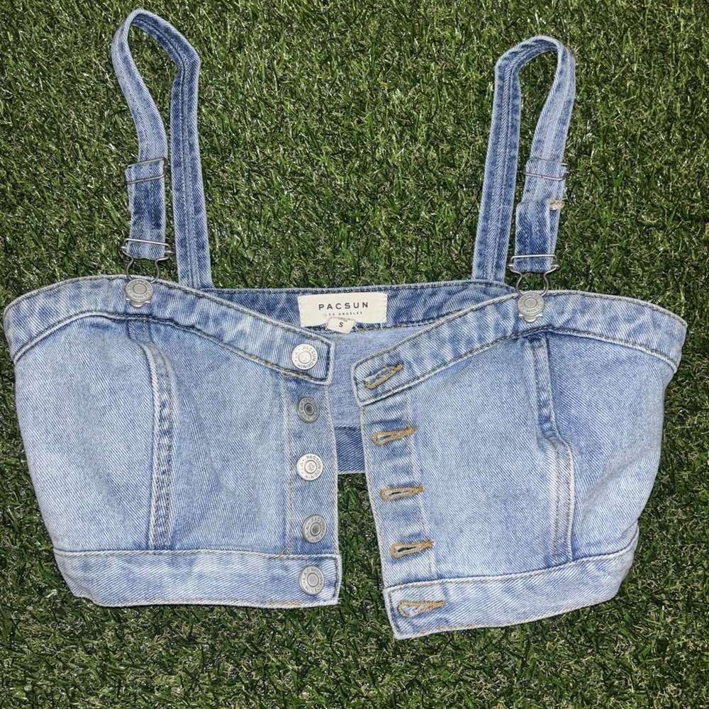 PacSun Blue Jeans with Classic Light Wash